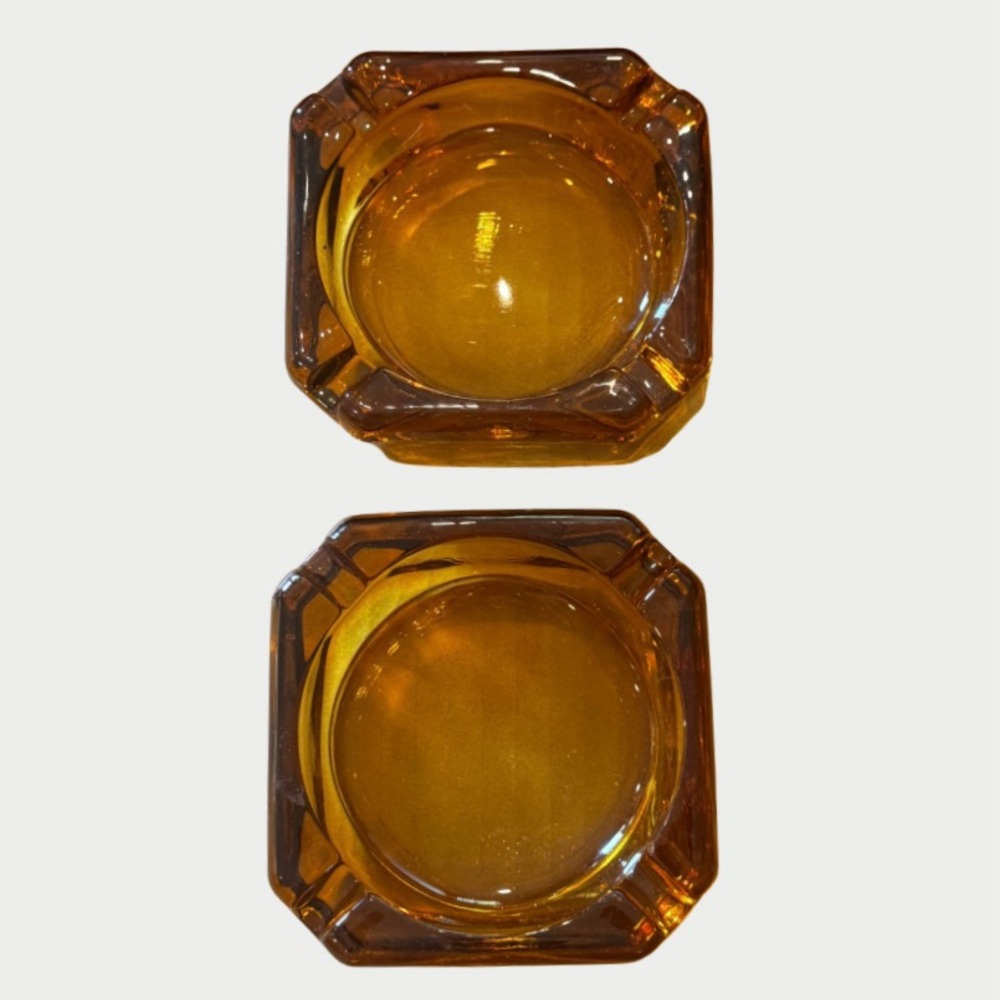 Ashtrays Amber Glass VTG Set of 2